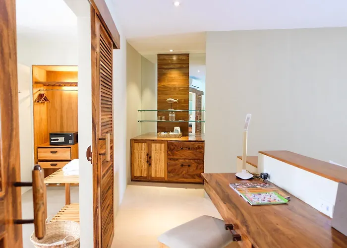 Bluewater Maribago 4*